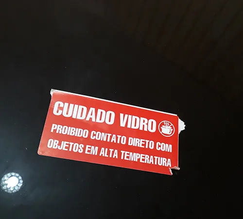 Etiqueta autoadhesiva difícil de quitar