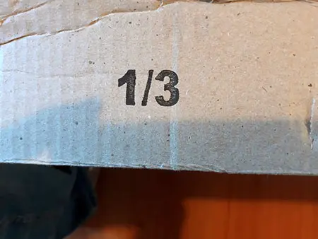 Numeración en el exterior de la caja